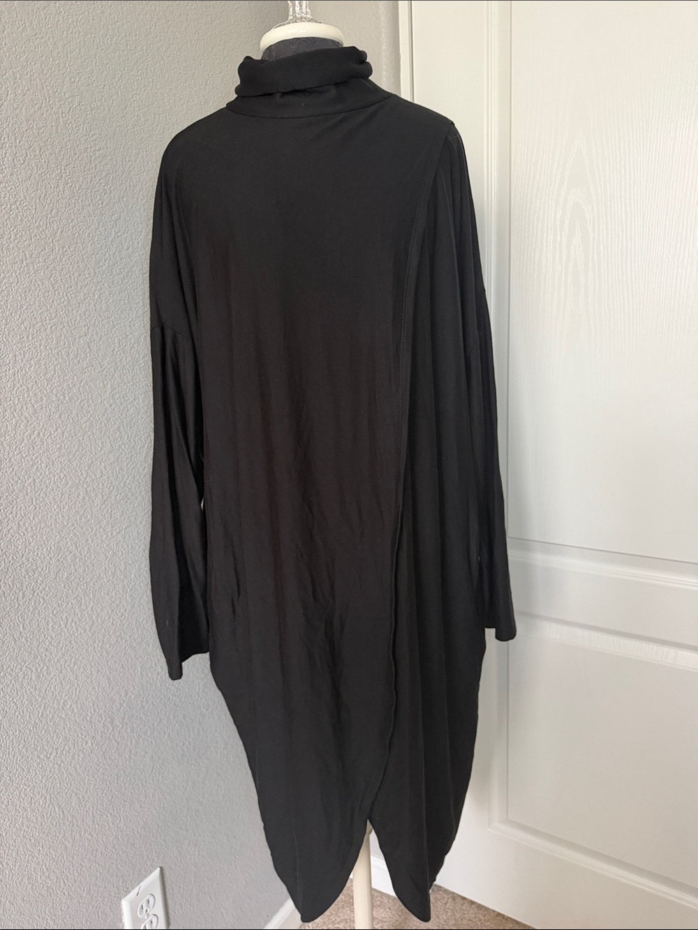 Lilyful Women's Black Turtleneck Draped Sweater Dress Tunic Size Large